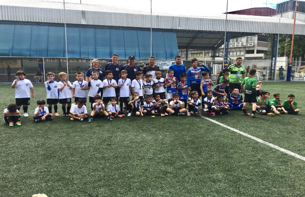 Santos goleia Manaus FC no fechamento da 1ª fase do AM Sub-11